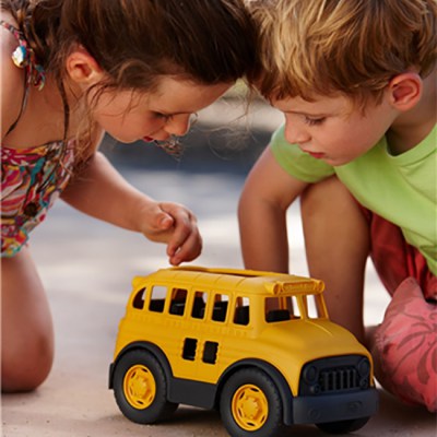 Speelgoedauto Schoolbus, duurzaam speelgoed, speelgoed van gerecycled plastic, schoolbus speelgoed, ecologisch speelgoed, verantwoord speelgoed, 